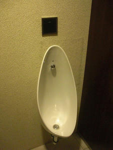 ユニバーサルランゲージ新宿　4階トイレ
